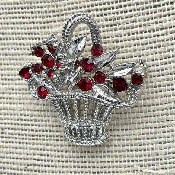 Vintage Silver Floral Basket Pin Brooch with Red Stones - Picture 3 of 6